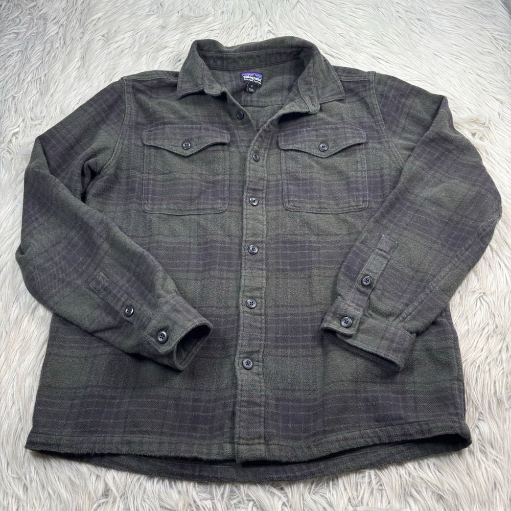 Patagonia Men's M Green Plaid Fjord Flannel Shirt Gorpcore Hiking Cabincore